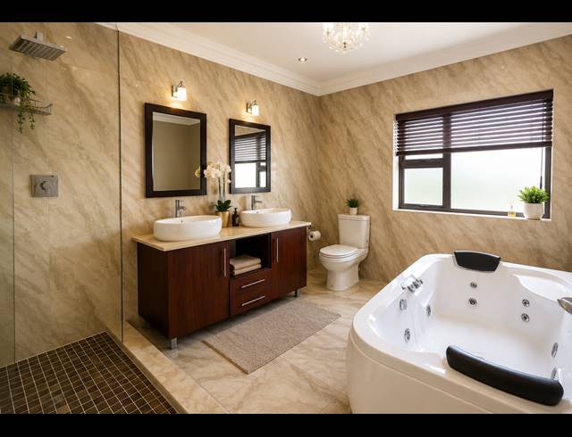 6 BEDROOM GOLF ESTATE FOR SALE IN BLUE VALLEY GOLF ESTATE